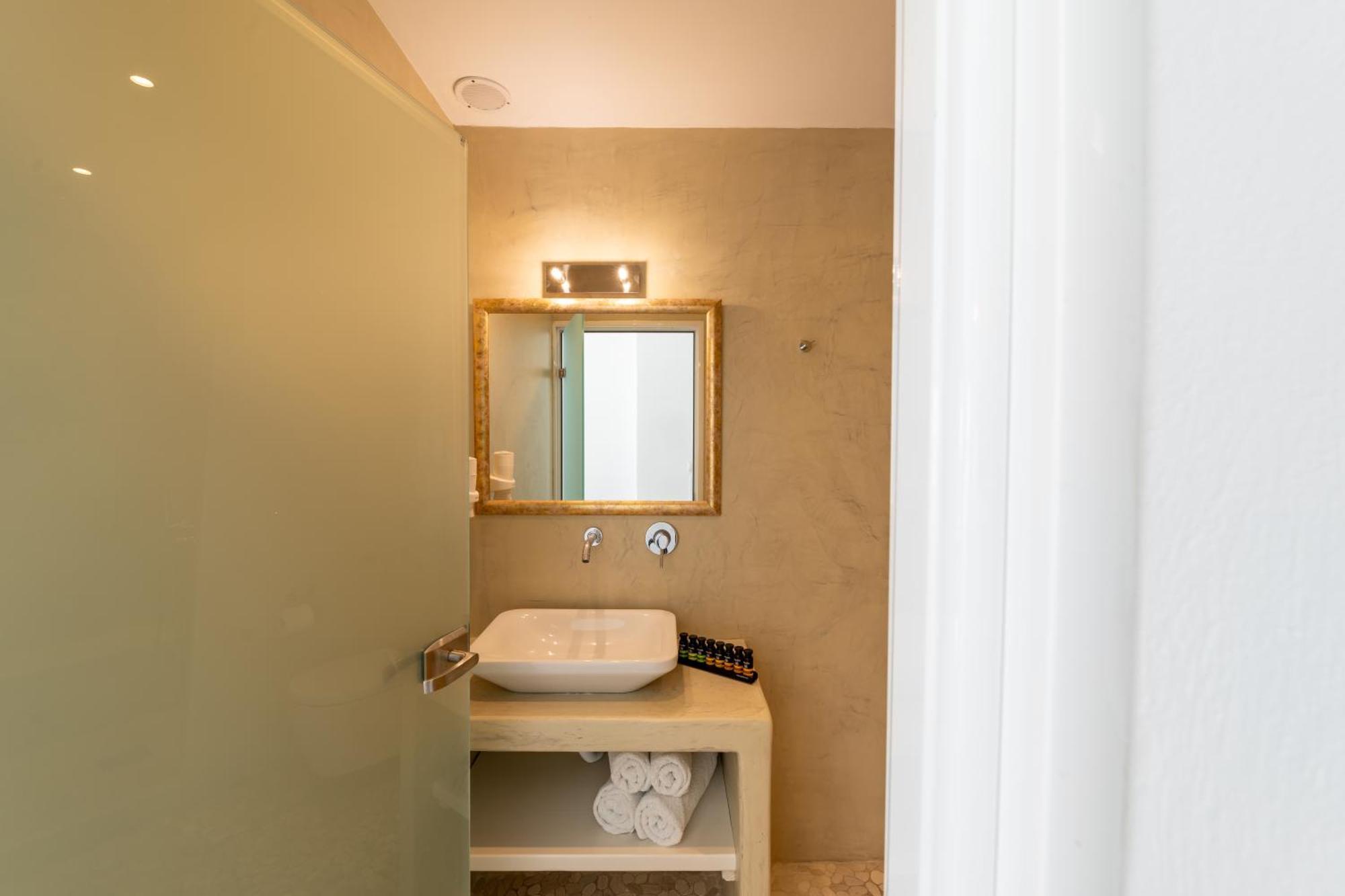 Enalion White Suites Oia Exteriér fotografie