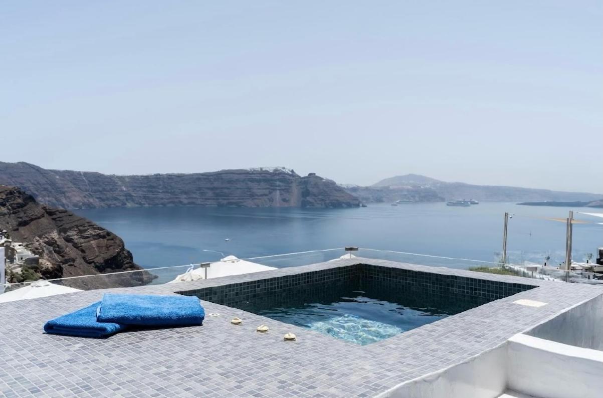 Enalion White Suites Oia Exteriér fotografie